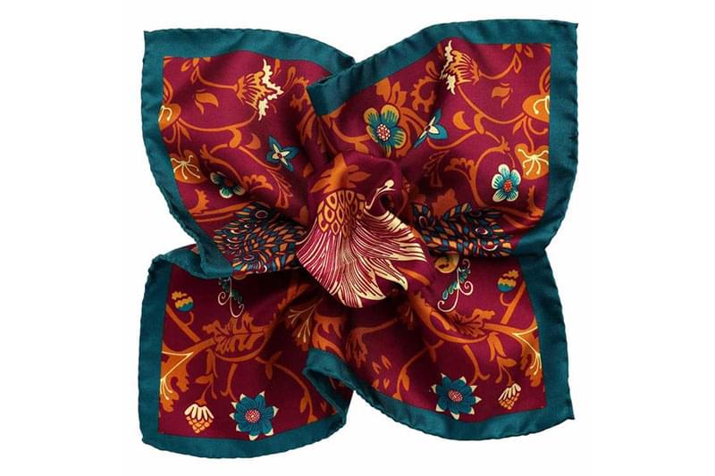 Italiaanse zijde, zijdeproductie italië, zijden sjaals, zijden stropdassen, zijden vlinderdassen, zijden pochetten