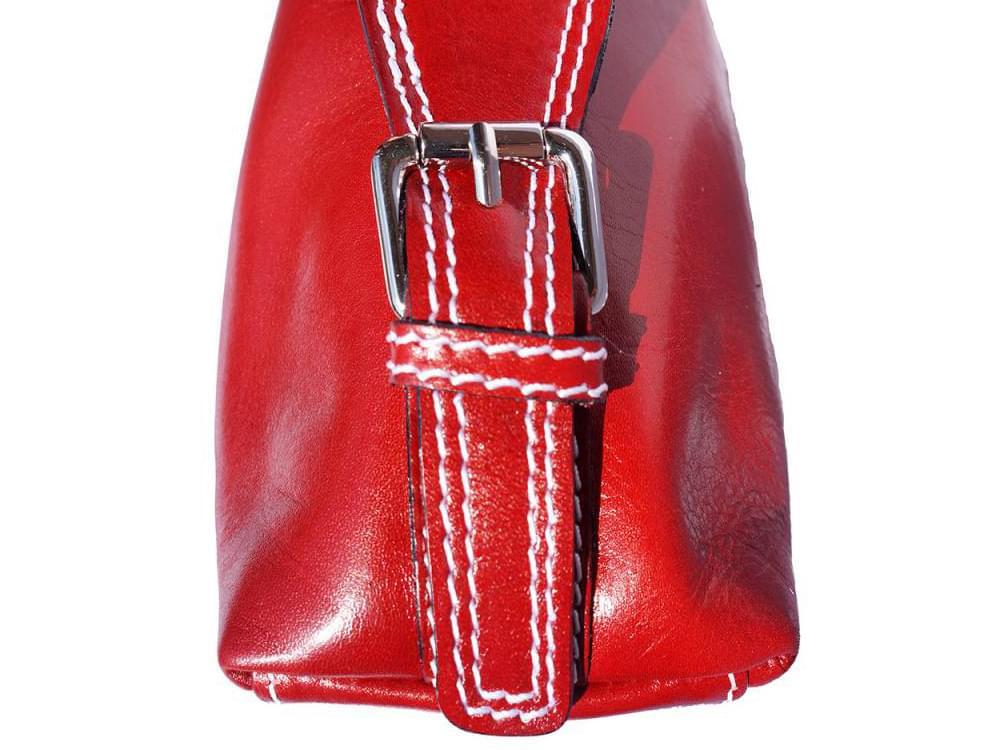 Formia - large, soft leather handbag - showing detail