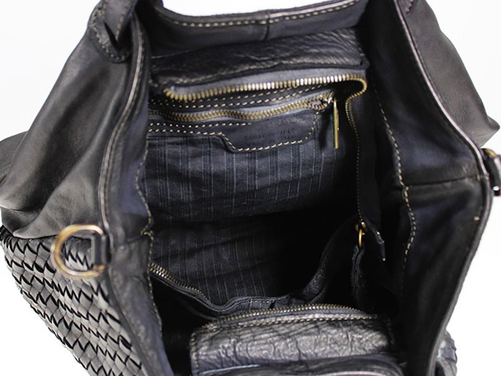 Assisi - large, soft, vintage leather shoulder bag - showing inside