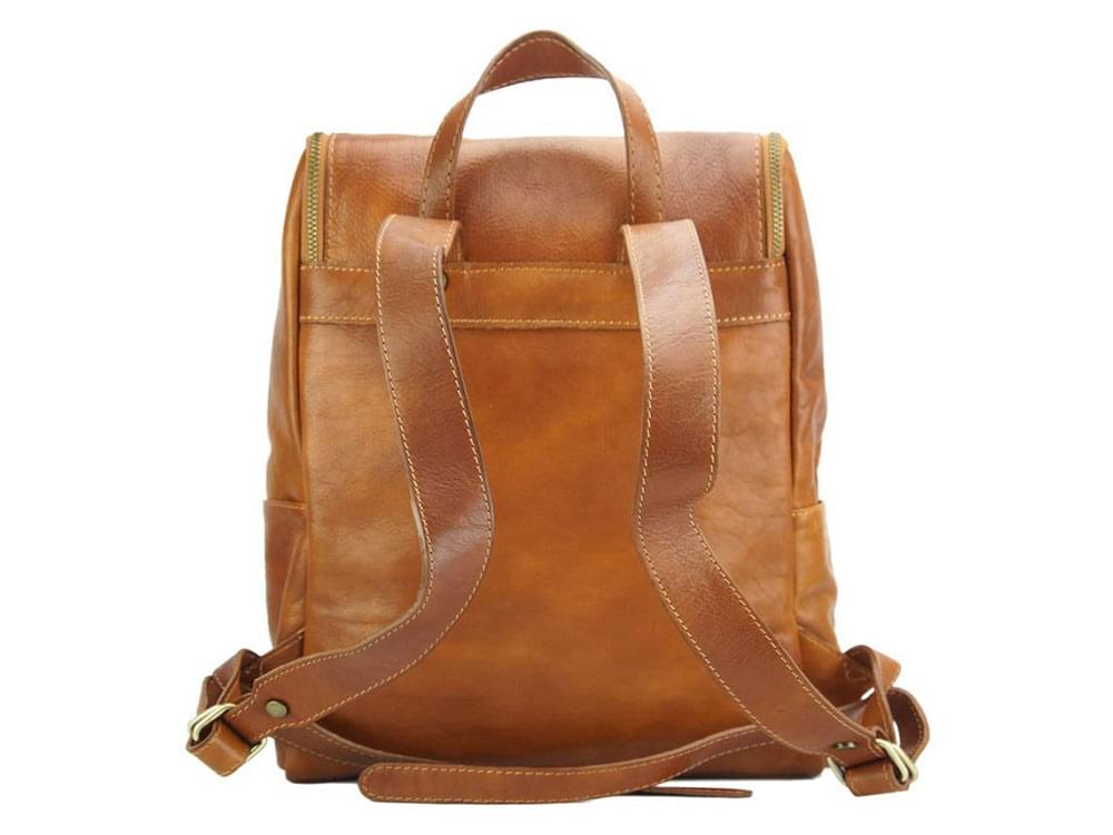 Elva (tan) - Perfect rucksack for work and travel