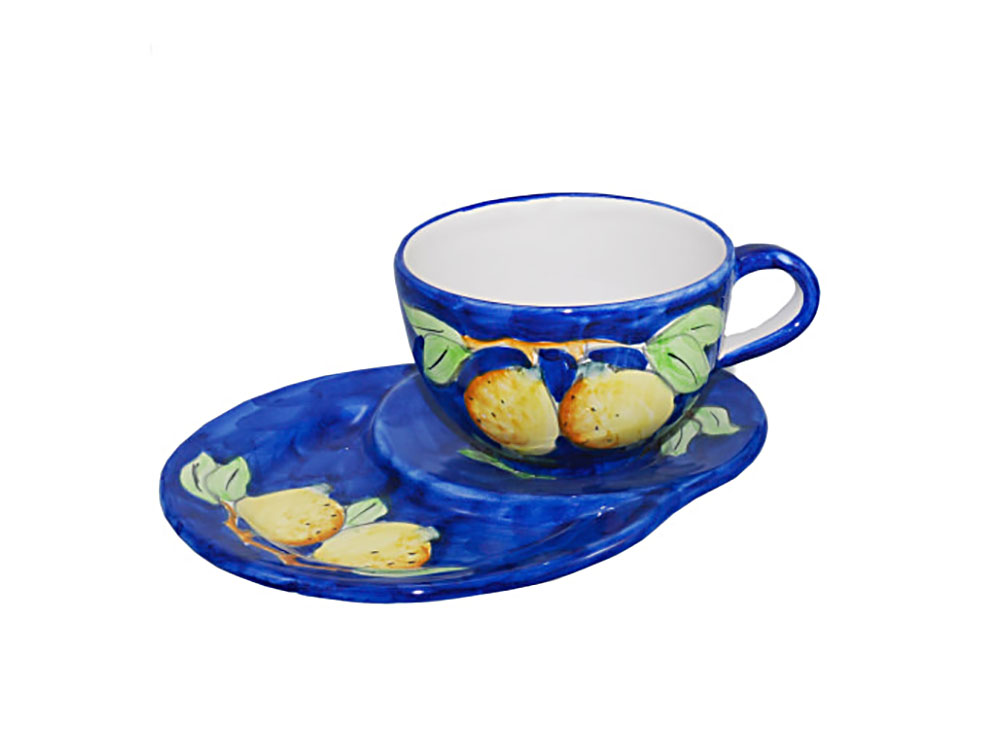 Cappuccino cup with double saucer