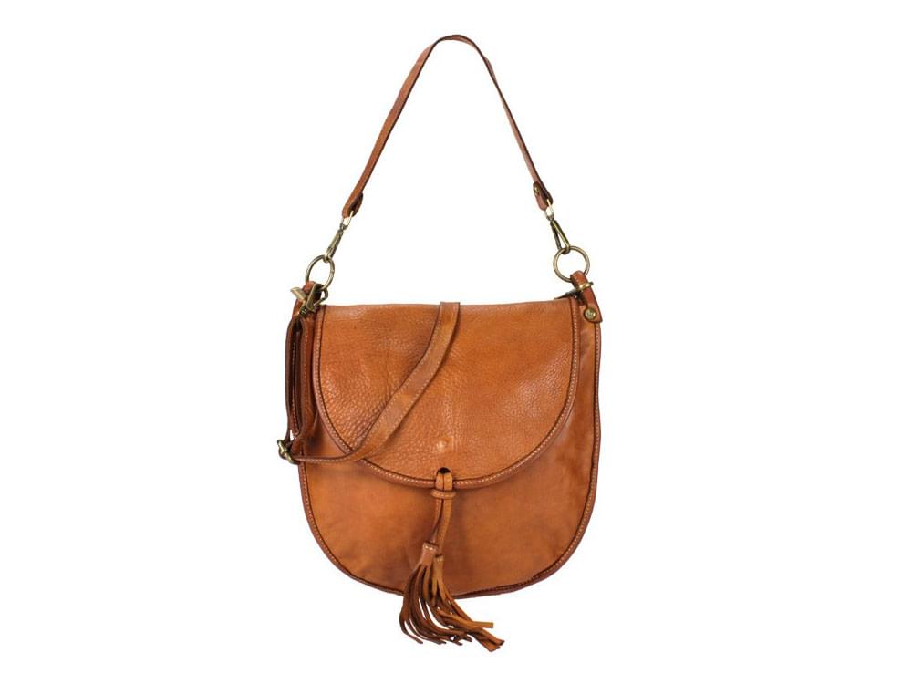 Manta (tan) - The softest leather shoulder bag you could wish for!