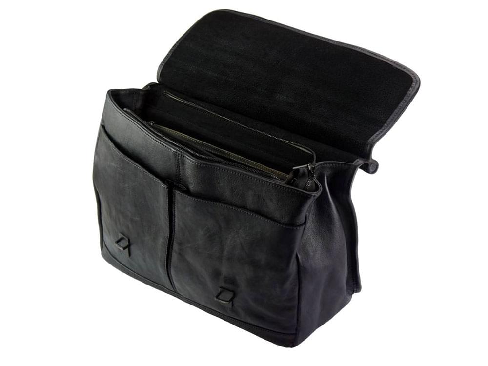 Imperia (black) - vintage leather handbag - showing the pockets underneath the flap