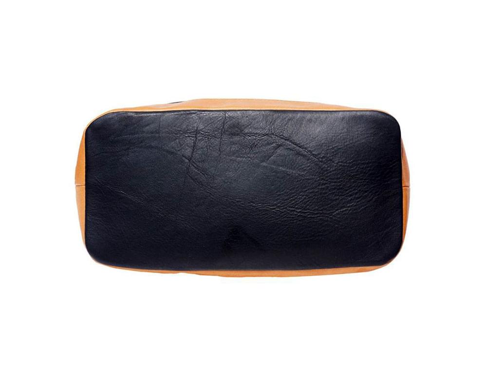 Otranto (black/tan) - Tote bag in soft, Italian calf leather