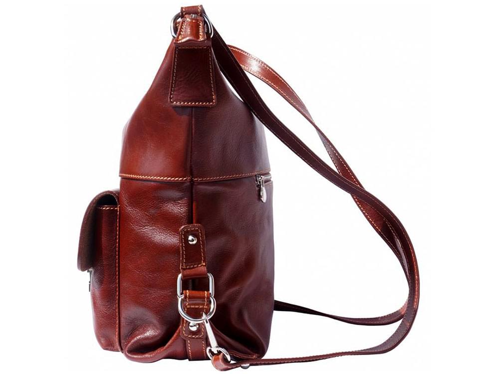 Spoleto - multifunctional and stylish bag - side view with the straps in the backpack configuration