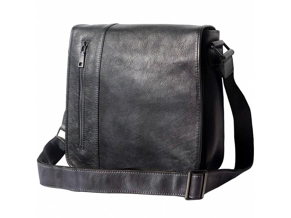 San Remo - vintage leather messenger bag