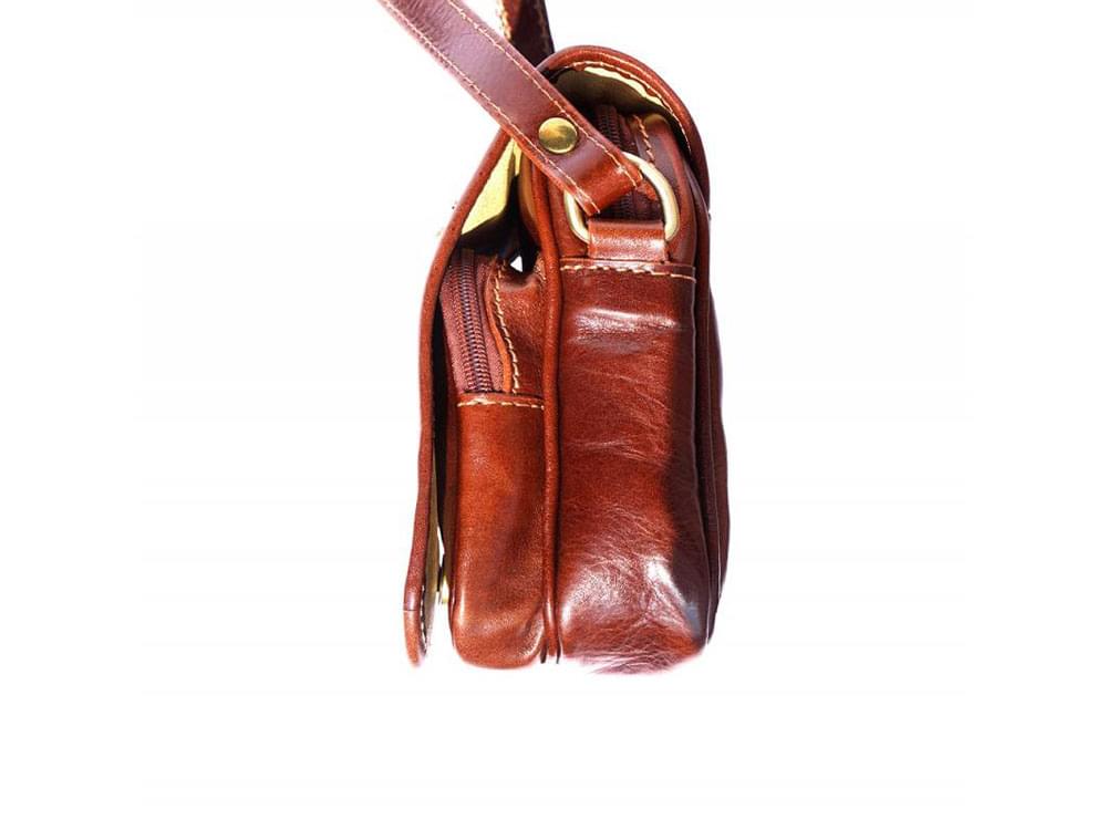 Atri - compact Italian leather bag - side view