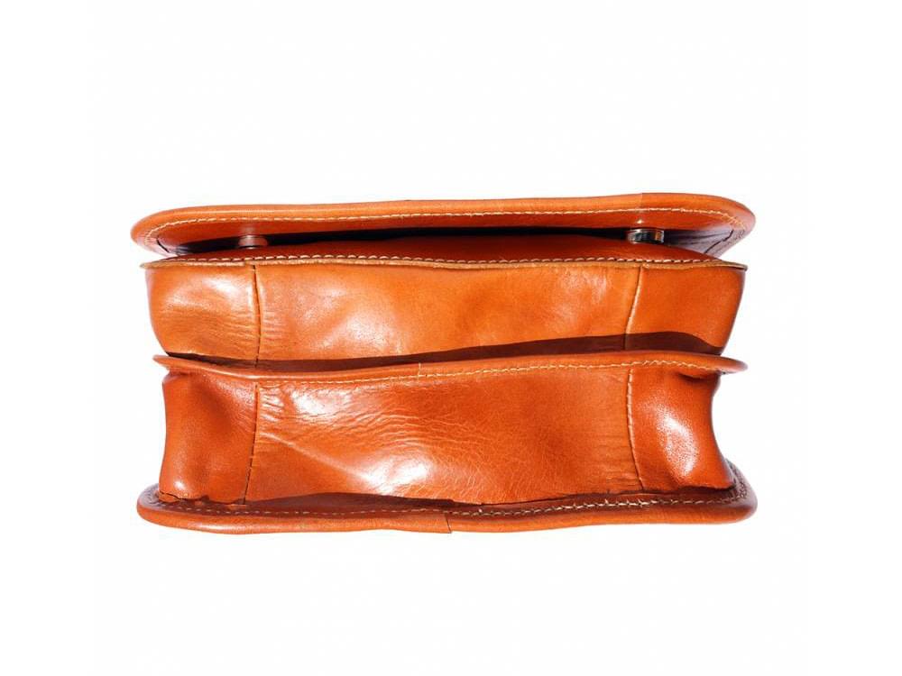 Corato - medium sized leather messenger bag - showing the base
