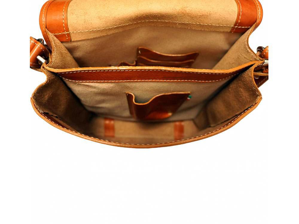 Corato - medium sized leather messenger bag - showing the inside compartments