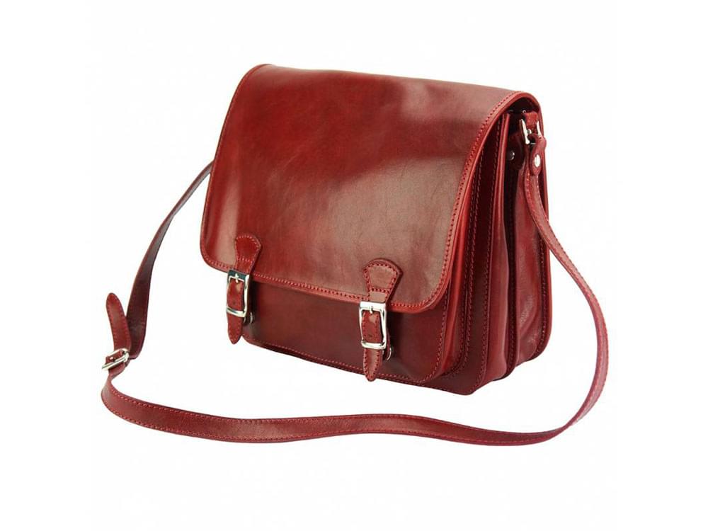 Teora (red) - Elegant and practical messenger bag