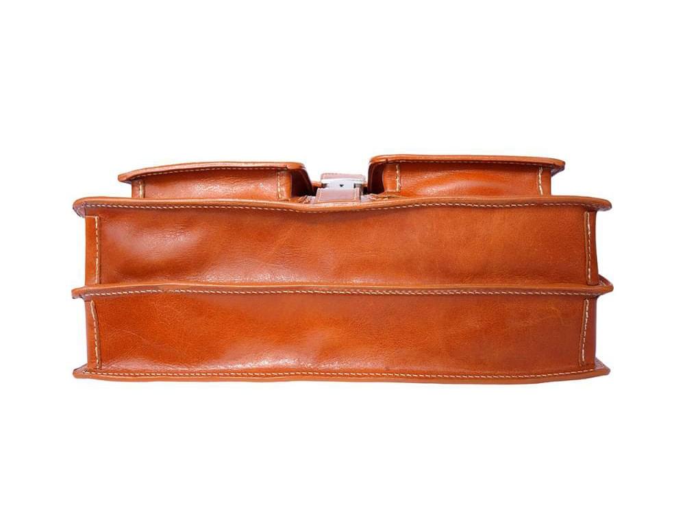 Taranto (tan) - Rigid calf leather business bag