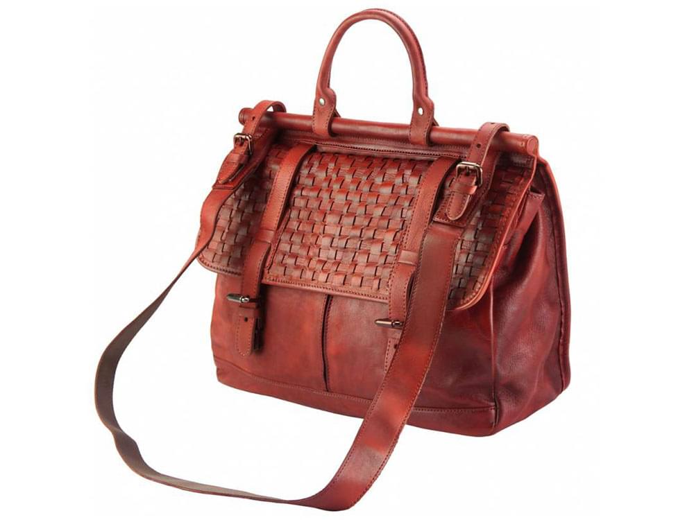 Imperia (red) - Elegant, feminine, vintage leather bag