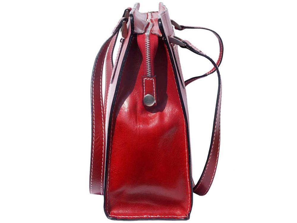 Veruno - elegant, high quality leather shoulder bag - side view