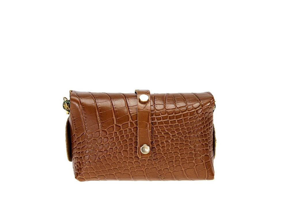 Bari - cute, inexpensive leather bag - back view